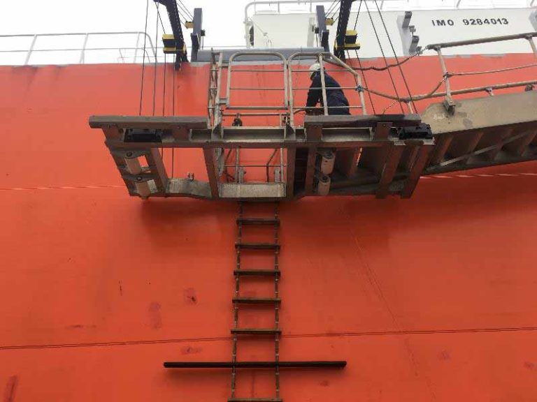 1000 ways to secure a pilot ladder and only one is correct